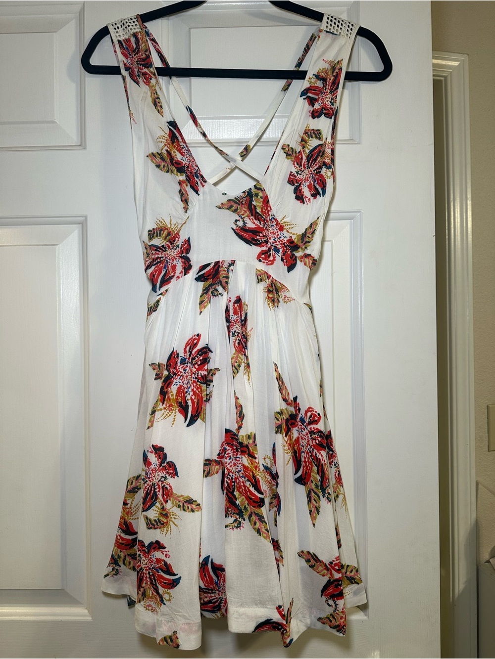 Free People White Floral Mini Dress 
Thought I Was Dreamin
Mini in Ivory Combo